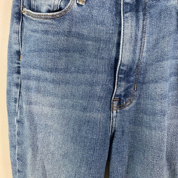 PacSun Super High-Rise Jegging in Light Wash - Picture 4 of 5